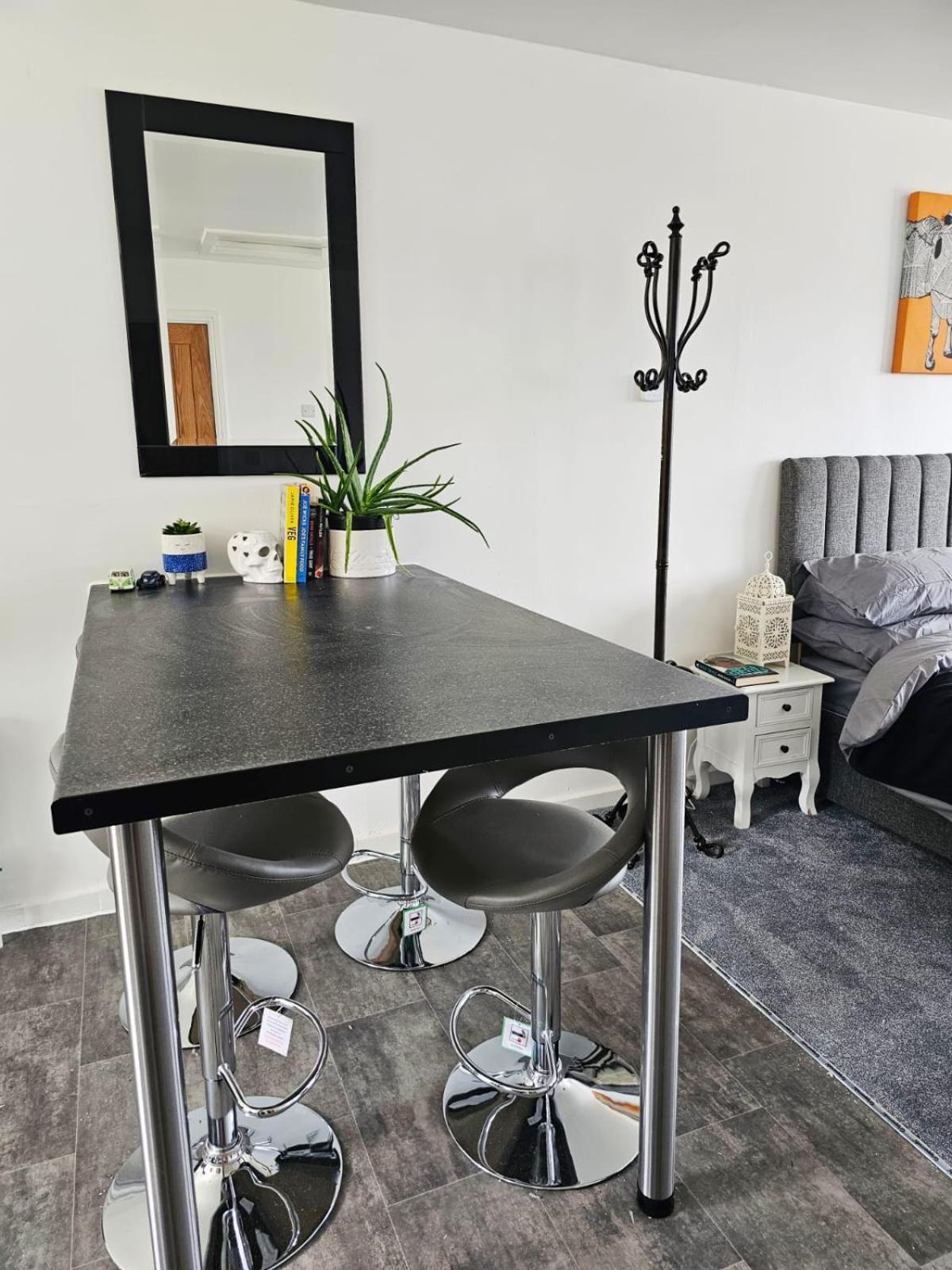 Modern Comfortable Quiet Self Contained Apartments Brackley (Northamptonshire) Exterior foto